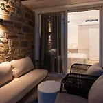 Athina With Direct Pool Access - Gh8 Apartment Gialova