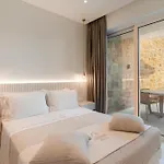 Apartment Athina With Direct Pool Access - Gh8 Gialova