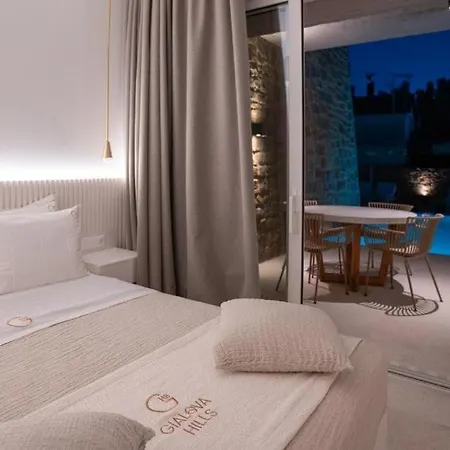 아파트 Athina With Direct Pool Access - Gh8 지아로바