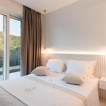 Athina With Direct Pool Access - Gh8