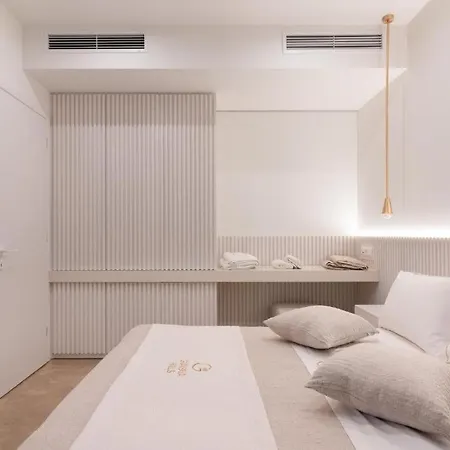 아파트 Athina With Direct Pool Access - Gh8 지아로바