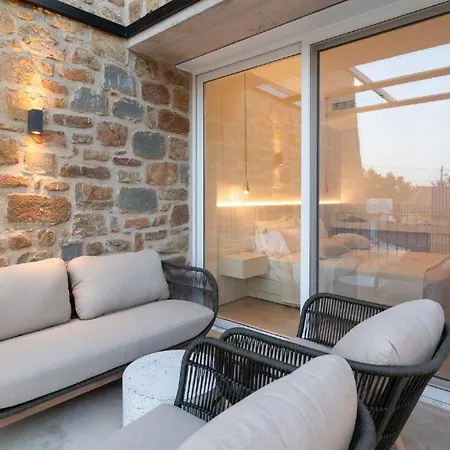 Athina With Direct Pool Access - Gh8 * Gialova