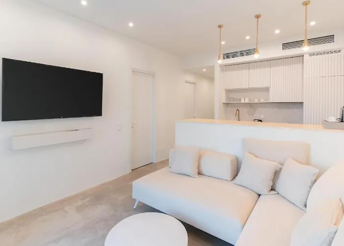 Athina With Direct Pool Access - Gh8 *