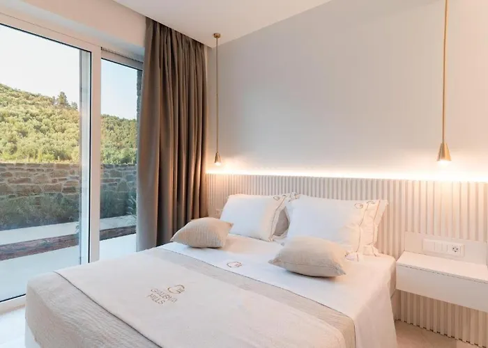 Athina With Direct Pool Access - Gh8