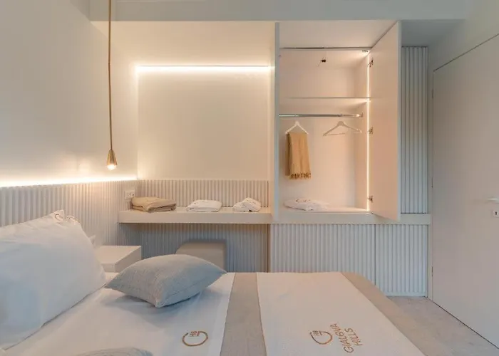 Athina With Direct Pool Access - Gh8 Apartament *