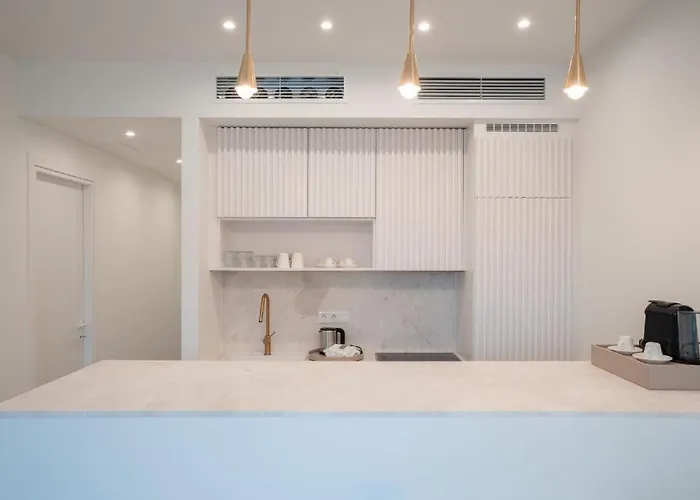 Athina With Direct Pool Access - Gh8 Gialova