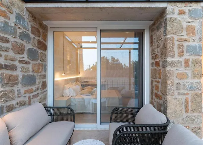 Athina With Direct Pool Access - Gh8 Apartament